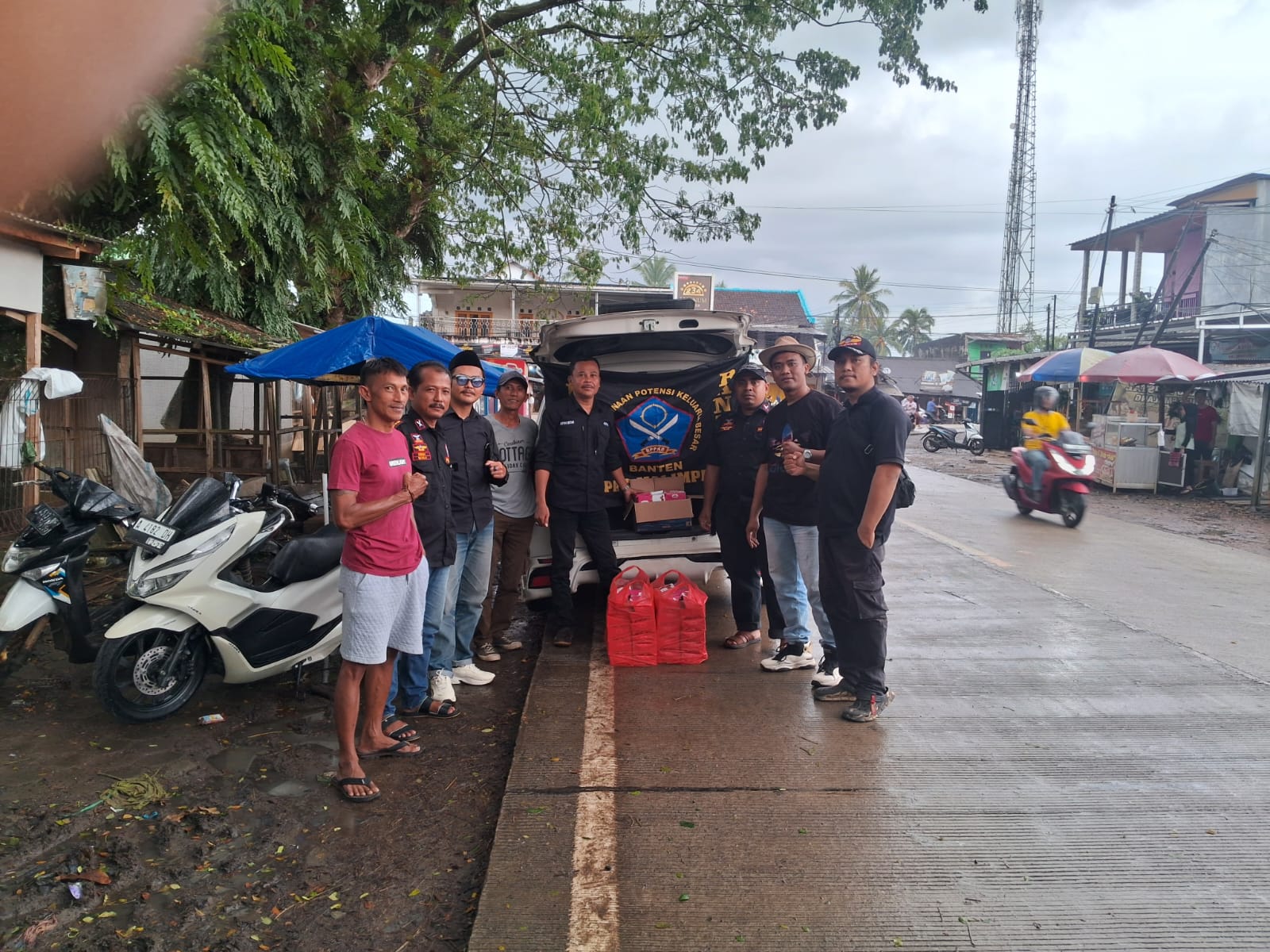 BPPKB DPAC Malingping Berbagi Takjil dan Buka puasa Bersama