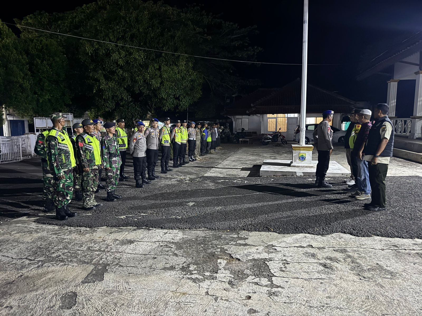 Camat Cidaun Pimpin Apel Siaga Gabungan, Jaga Kondusivitas Malam Takbir 1447 H