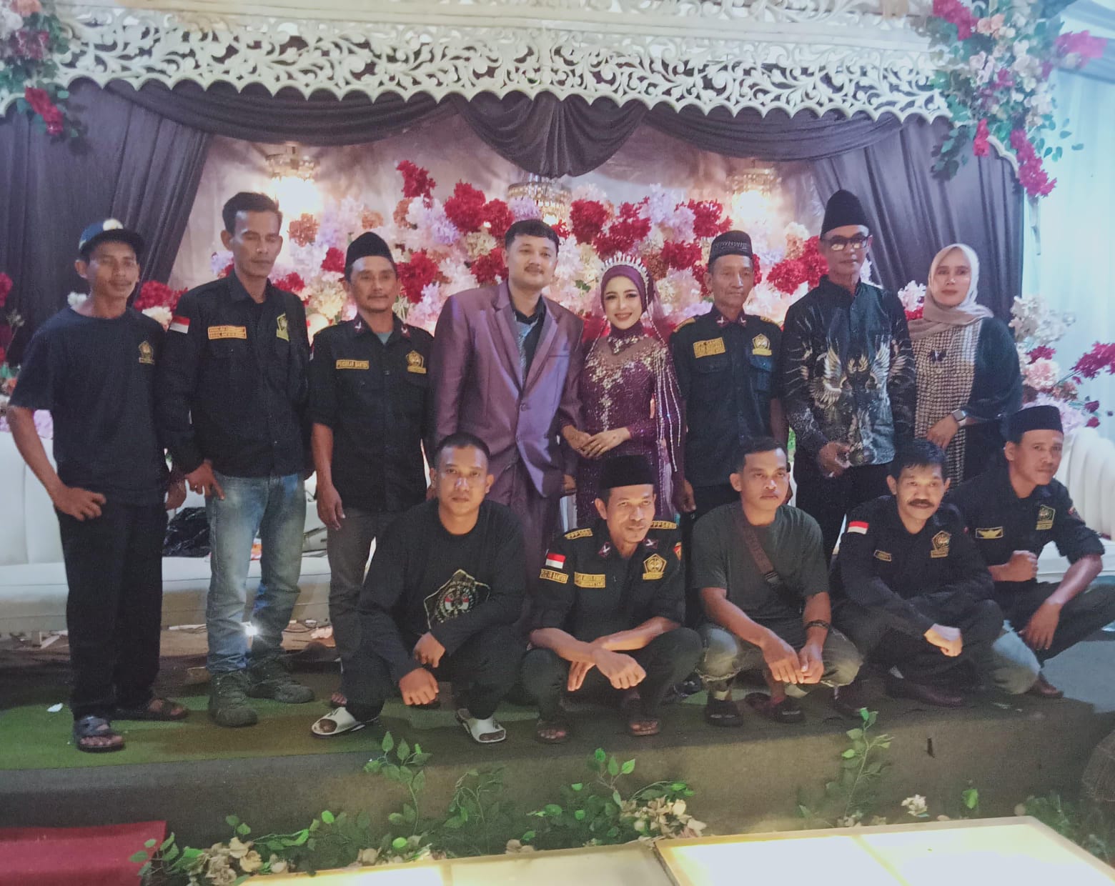 Silatuhrahmi Keluarga Besar Pendekar Banten, Sambil Menghadiri Resepsi Pernikahan Anak Dari Ketua JBB Cikeusik