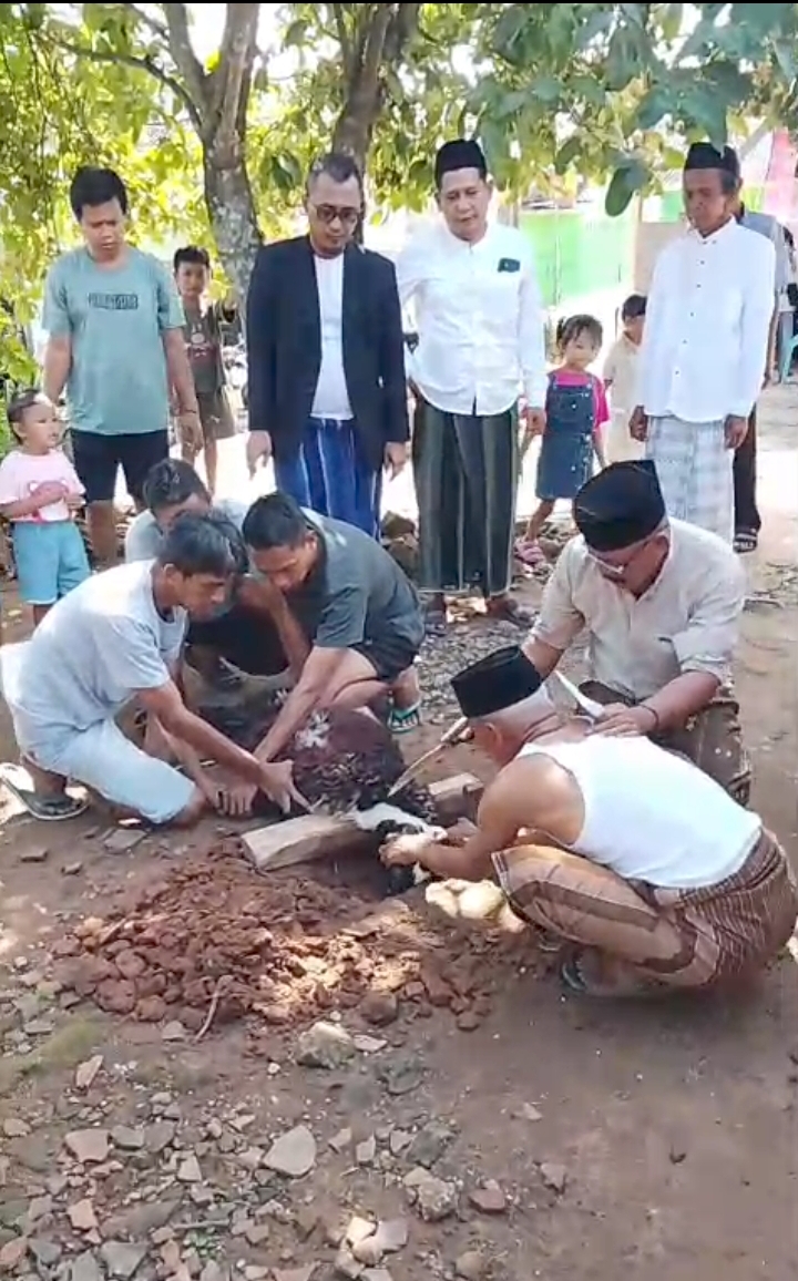 J.A.M Banten Salurkan Hewan Kurban untuk Warga Kemuning Tunjung Teja, Antusias Masyarakat Meningkat
