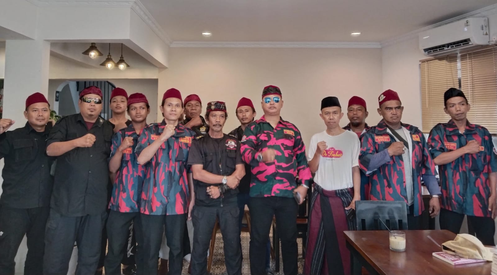 Wujud Solidaritas, Bhaladika Karya SOKSI DKI Jakarta Kunjungi Ahmad Bahar di Depok