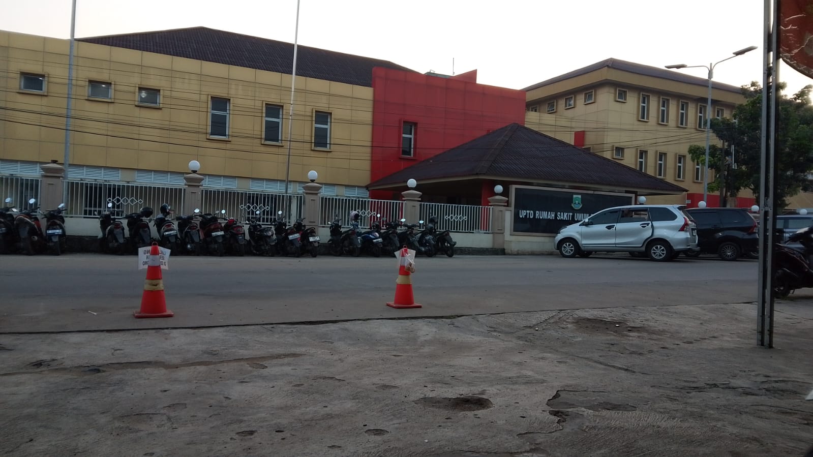 Akibat Oknum Perawat di Nilai Arogan Keluarga Pasien Minta Evaluasi dan Berikan Pembinaan Kepada Semua Perawat Di RSUD LABUAN