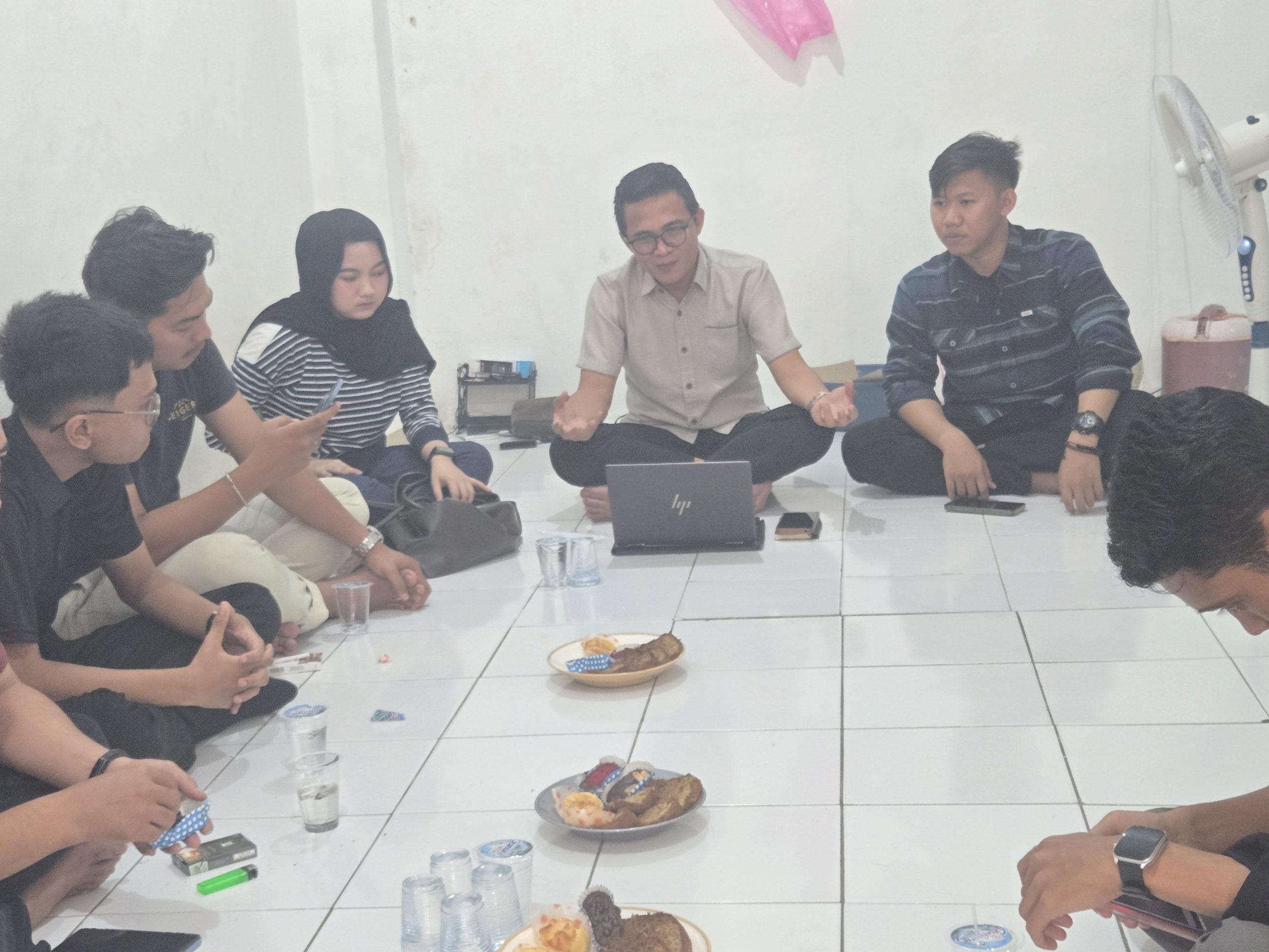 Bawaslu Banten & Mahasiswa Sepakat: Demokrasi Tak Berhenti di TPS, Kawal Terus Pemerintah Baru!