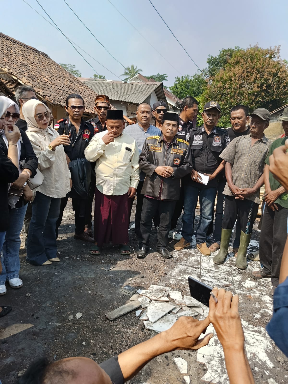 Wujud Nyata Kepedulian, PPBNI Satria Banten Bantu Korban Kebakaran di Pandeglang