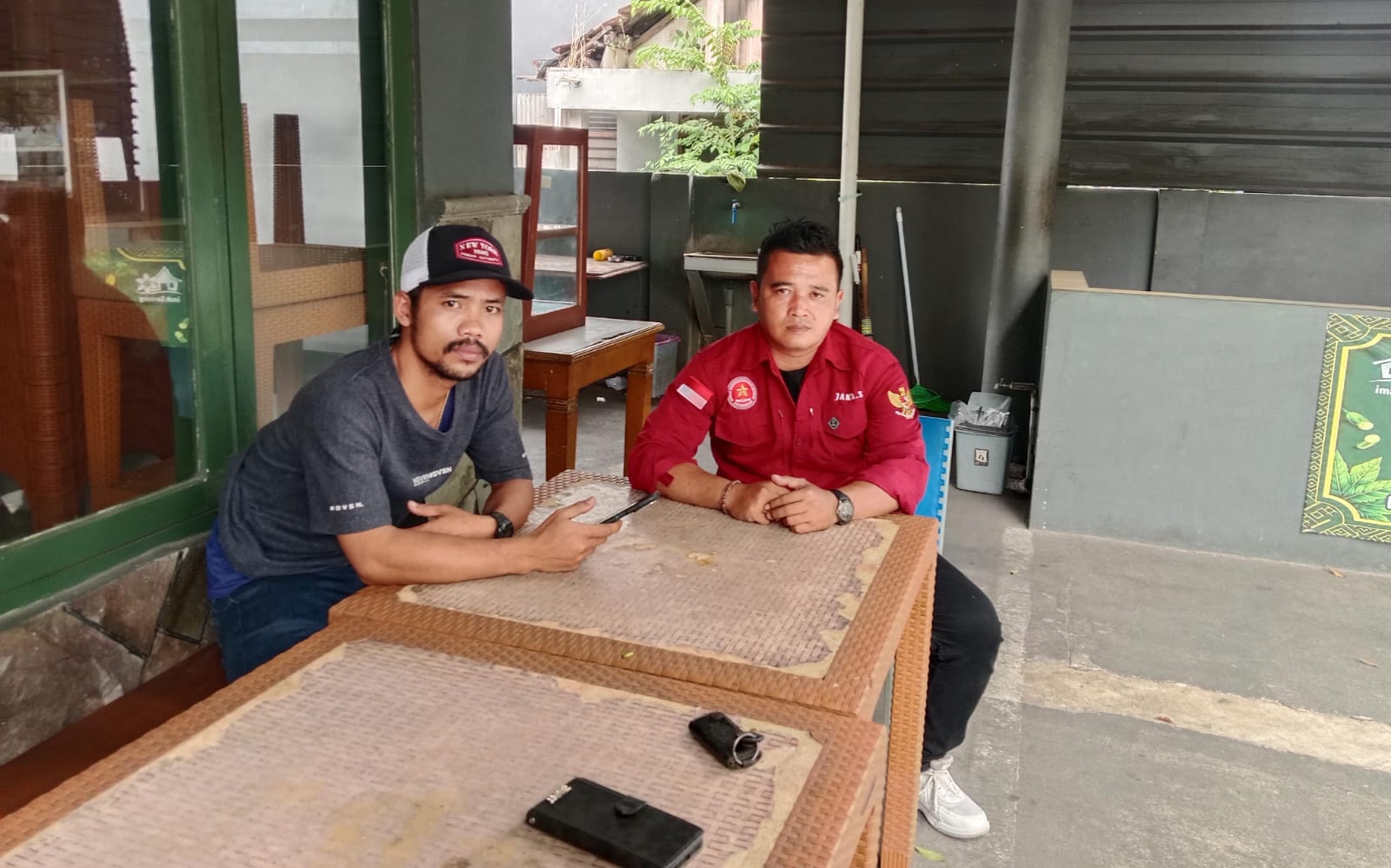 Diduga Blokir Nomor WhatsApp Wartawan, Sikap Oknum Korluh Kecamatan Cibitung Disorot, AKSI: Pejabat Publik Harus Terbuka terhadap Konfirmasi