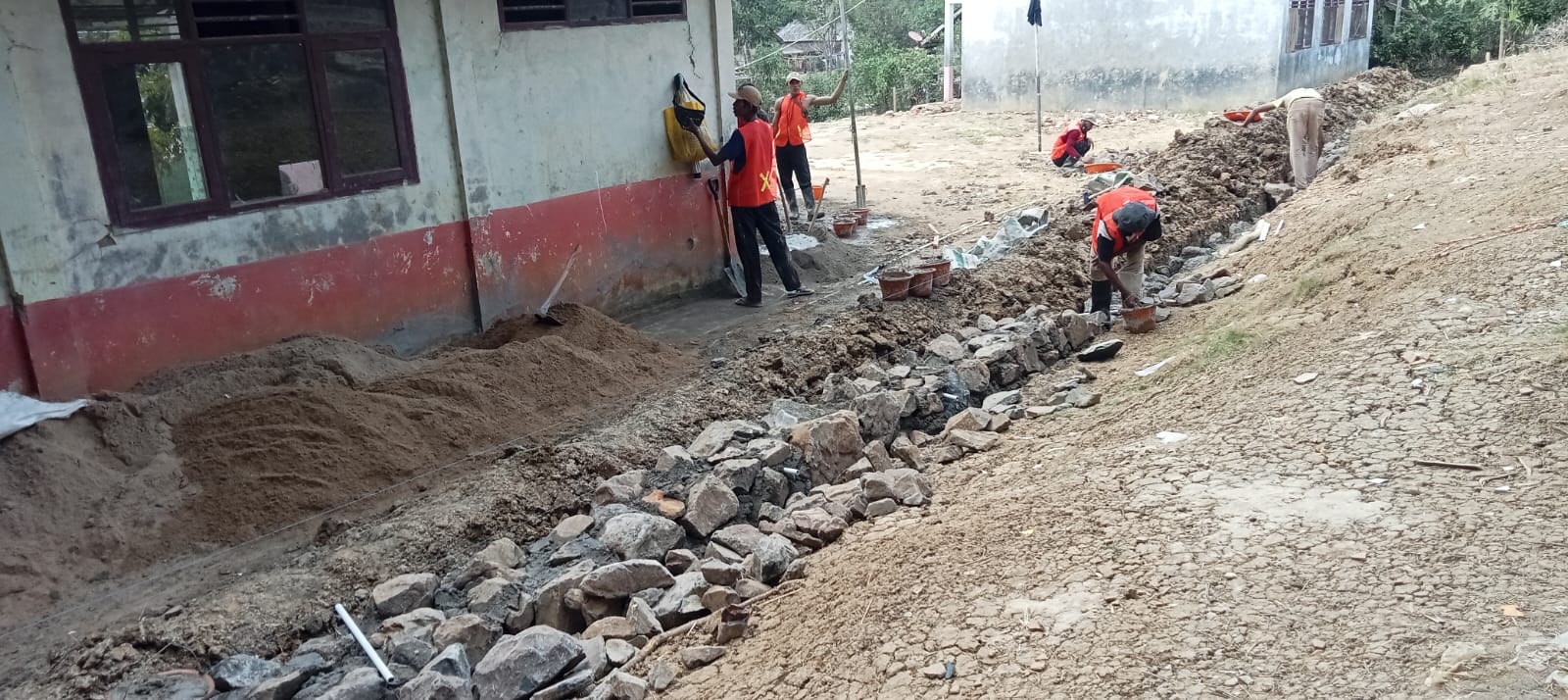 Rp1,48 Miliar Revitalisasi SDN Cikayas 1 & Karangsari 1 Disorot! GWI Desak BPK RI Audit, KPK Diminta Cermati Dugaan Kejanggalan