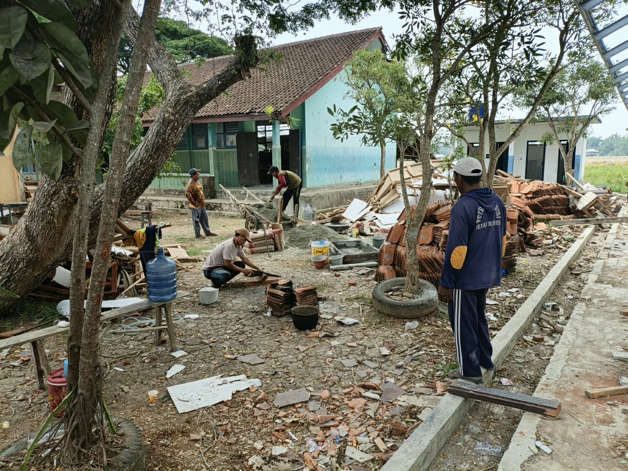 Revitalisasi SMPN 1 Sukaresmi Rp1,39 Miliar Disorot! GOW-BANTEN Pertanyakan Peran P2SP, Pengawasan Konsultan, K3 dan Mutu Material